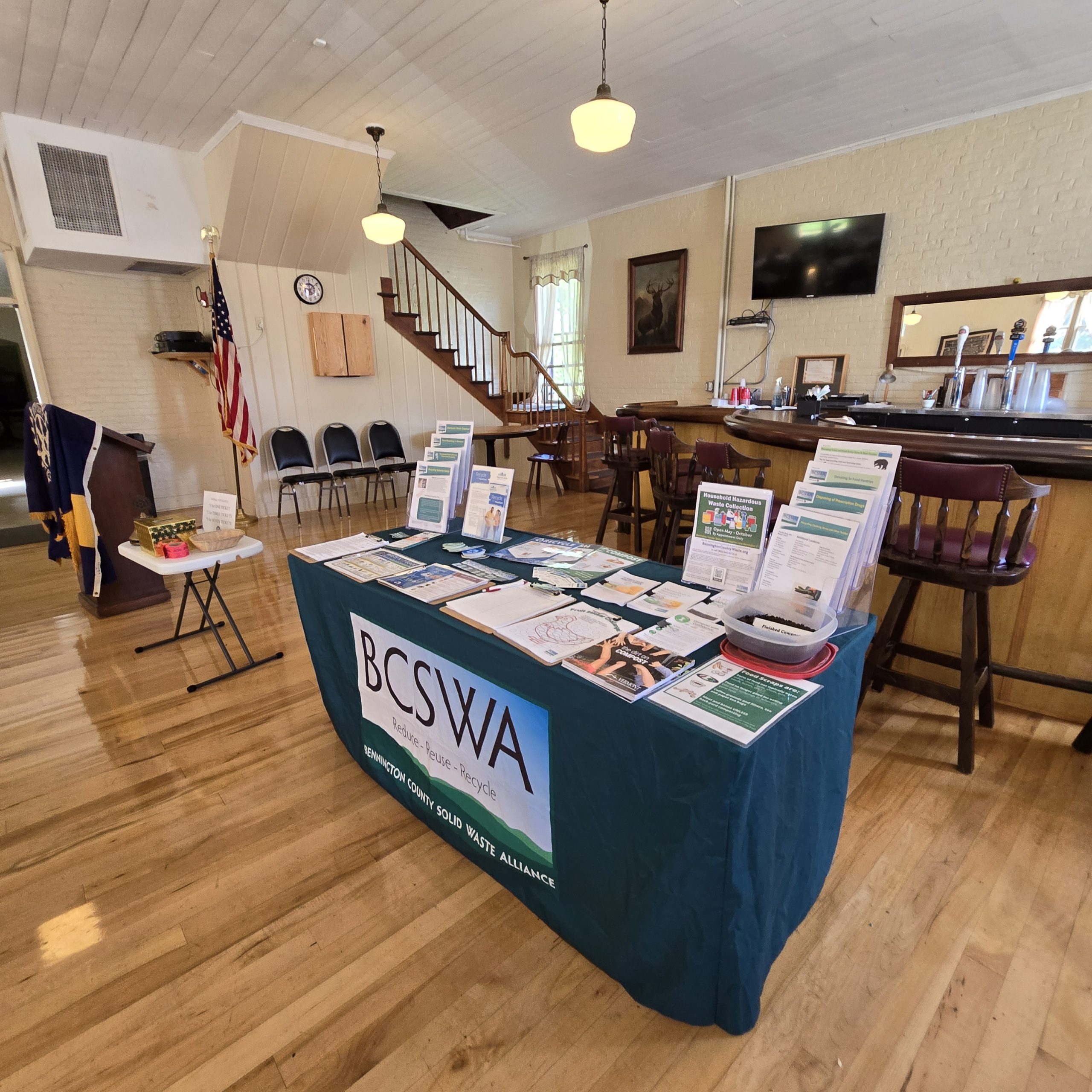 Display table of handouts on a table